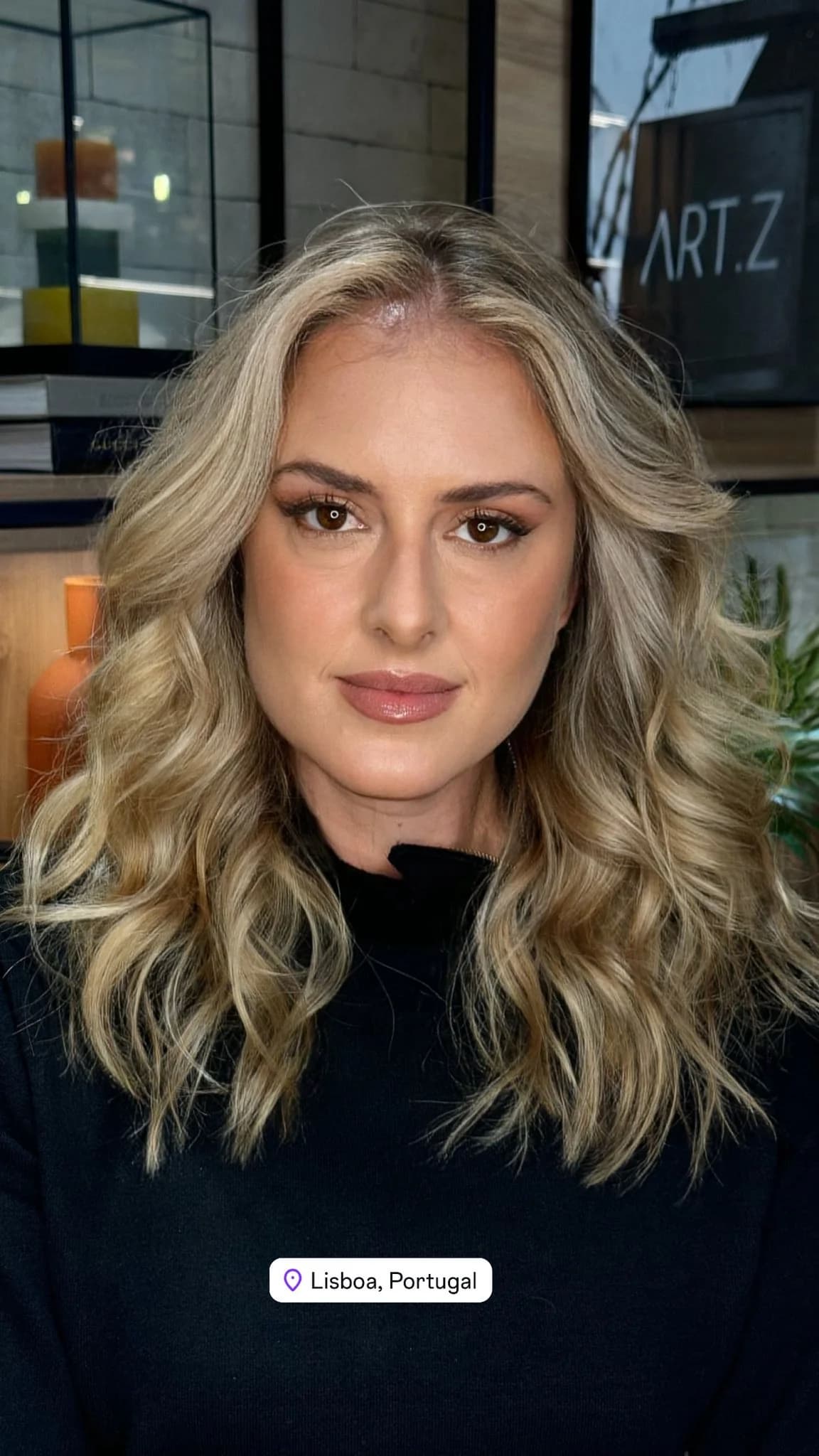 Hair colour transformation by Laise Queiroz, colour specialist in Lisbon — look 3