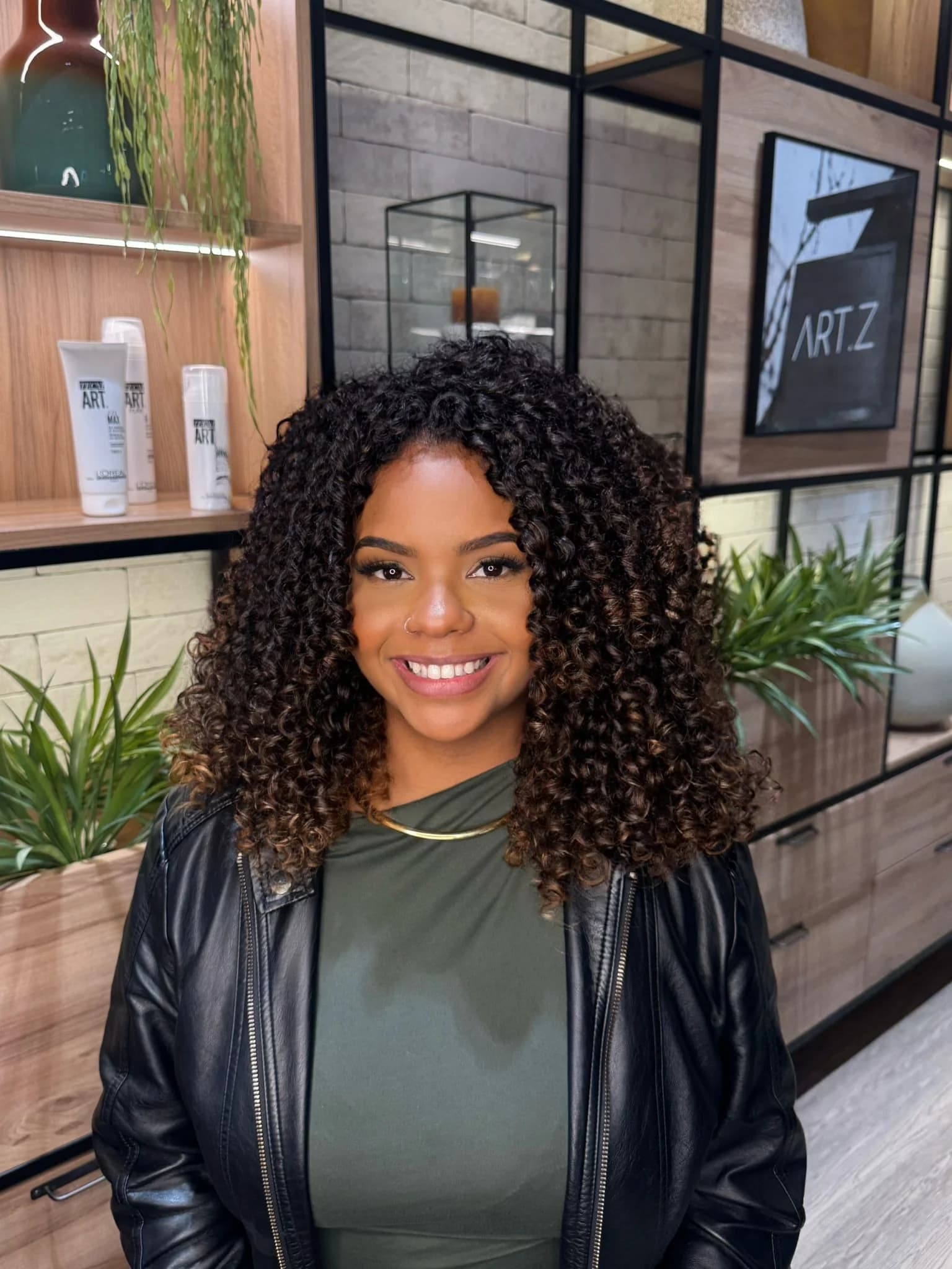Hair colour transformation by Laise Queiroz, colour specialist in Lisbon — look 4